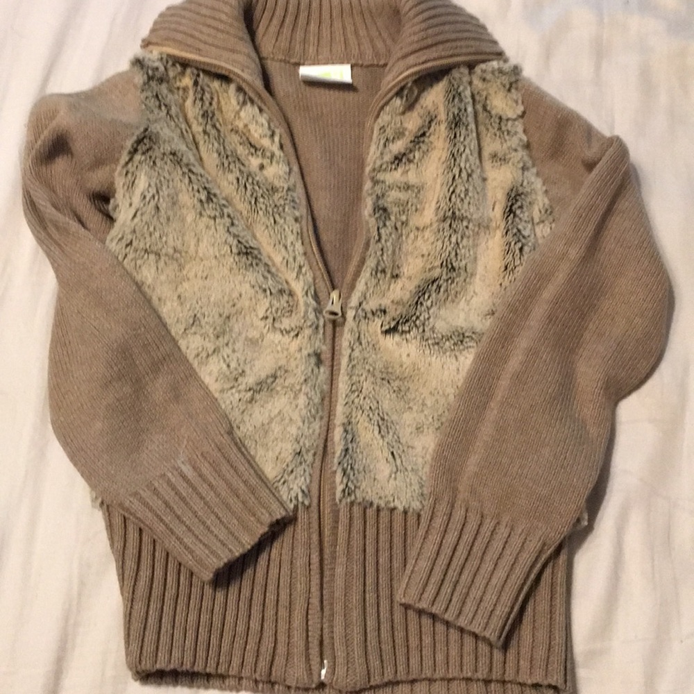 Zip up sweater/jacket